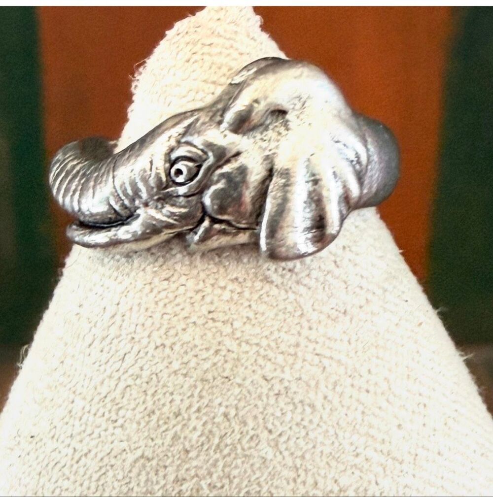 PRECO Elephant Wrap Ring Silver Tone Vintage Animal Statement Ring